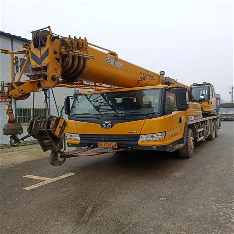 沙湖原种场吊车出租保险：全面覆盖，安全无忧