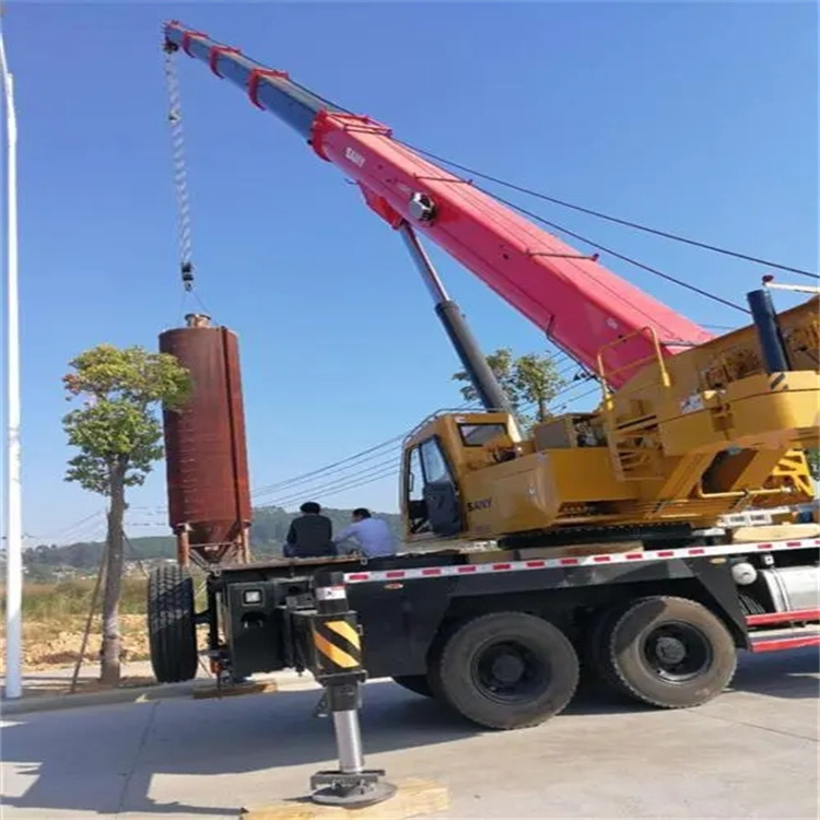 沙湖原种场附近的吊车租赁公司