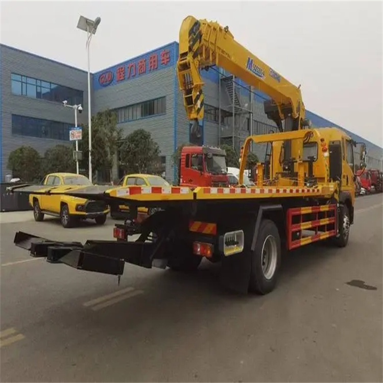 沙湖原种场附近小随车吊出租电话，轻松解决搬运烦恼